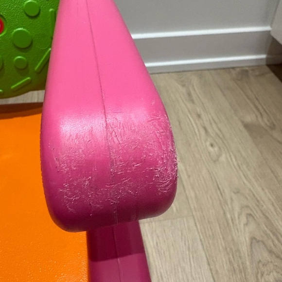 Little Tikes Vintage Toddler Sized Rocking Chair - Picture 6 of 11